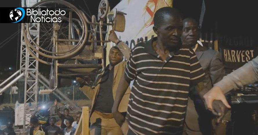 Hombre en silla de ruedas es sanado por Dios y conmueve a la multitud durante cruzada en Zambia